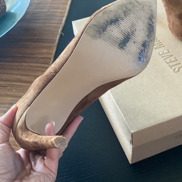 Steve Madden Halena chestnut suede booties, size 7 - Picture 6 of 6